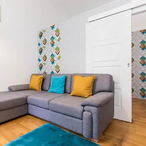 adeles-apartment-close-to-danube.inbudapesthotels.com/